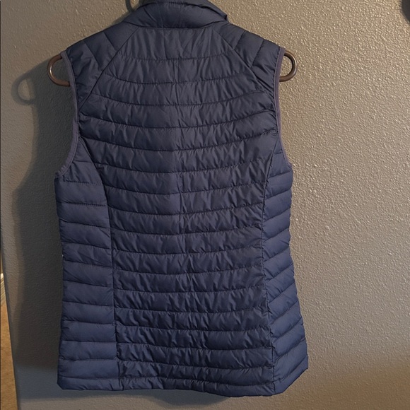 Columbia Navy Vest Women’s - Picture 3 of 4